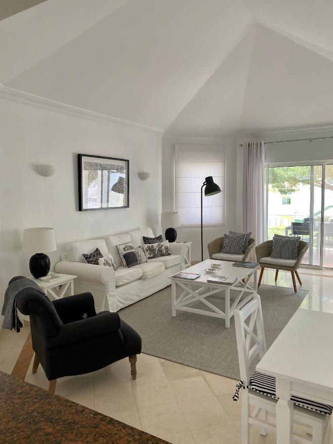 Beautiful Apartment For Rent In Quinta Do Lago With Excellent Resort Facilities Close To Lake And Beach. Ngoại thất bức ảnh