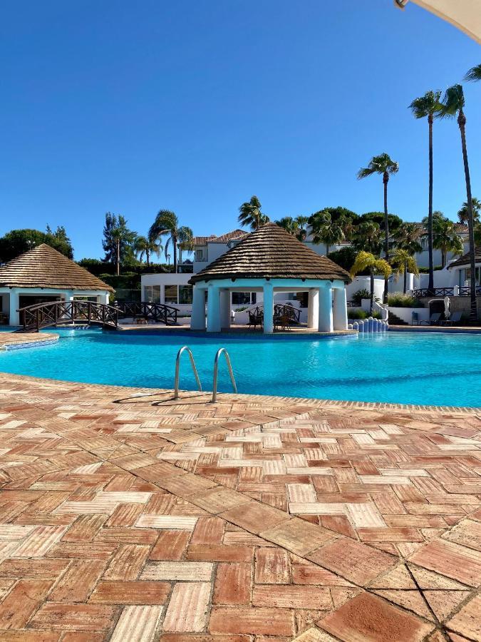 Beautiful Apartment For Rent In Quinta Do Lago With Excellent Resort Facilities Close To Lake And Beach. Ngoại thất bức ảnh